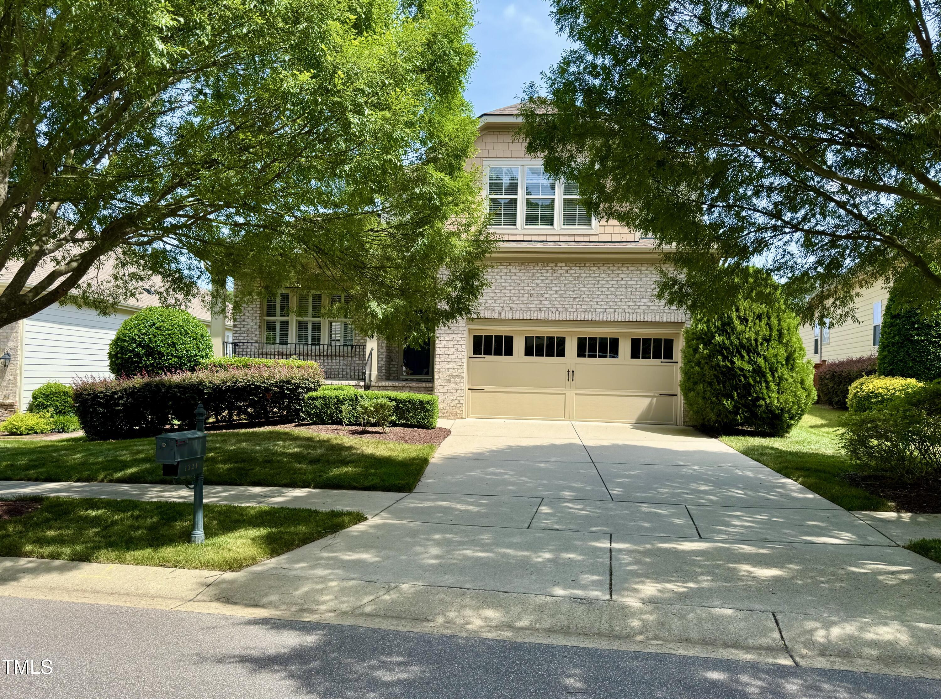 1324 Vanagrif Court Property Photo