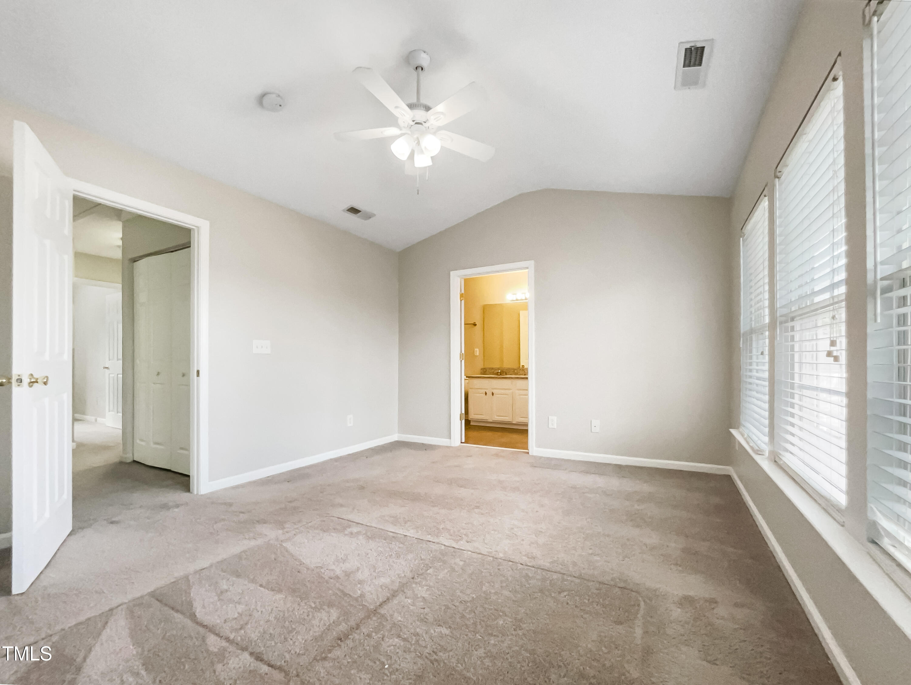 203 Canyon Lake Circle Property Photo 12