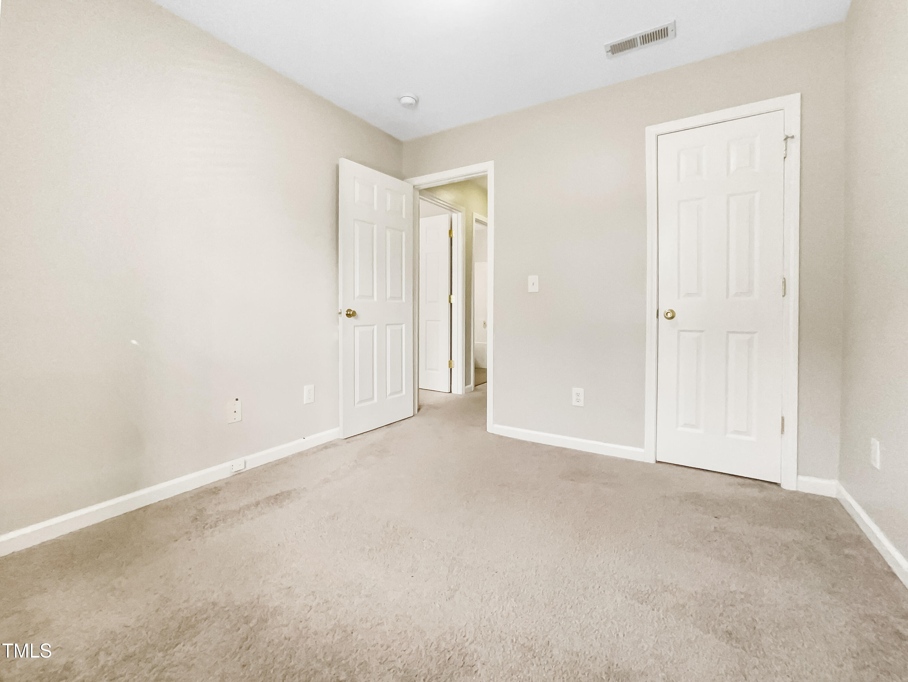 203 Canyon Lake Circle Property Photo 18