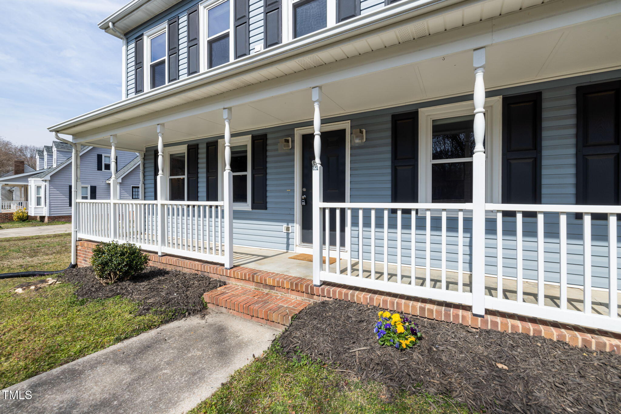 108 Meadows Circle Property Photo 1