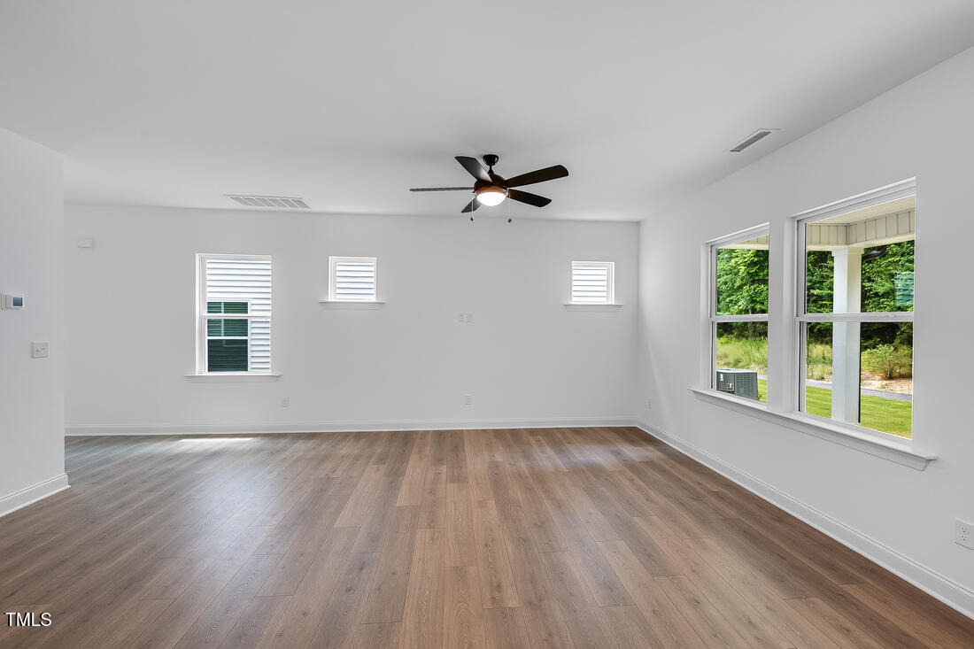 136 Blue Butterfly Drive Property Photo 4