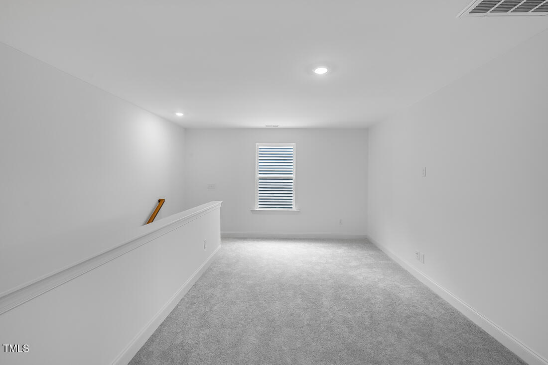 136 Blue Butterfly Drive Property Photo 14