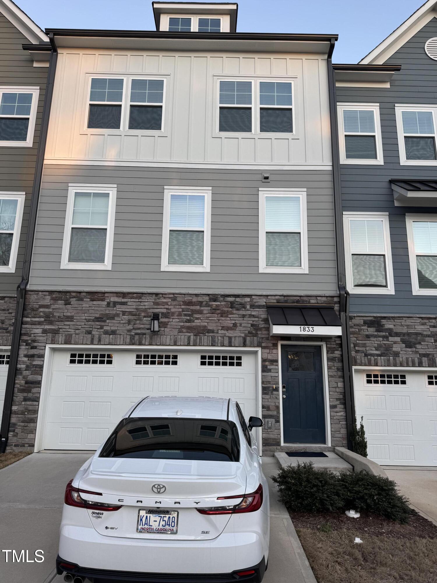 1833 Fahey Drive Property Photo