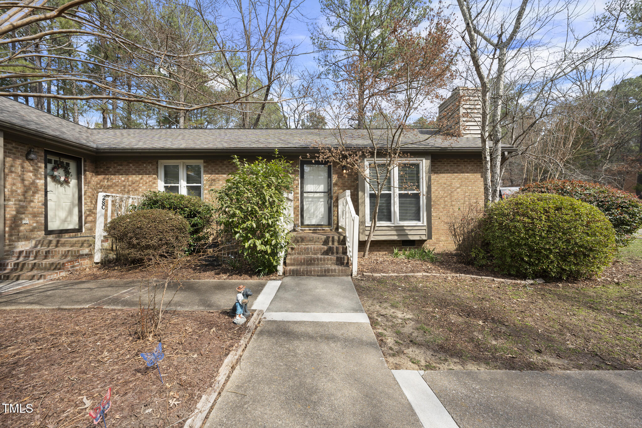 300 W Woodcroft Parkway # 28d Property Photo