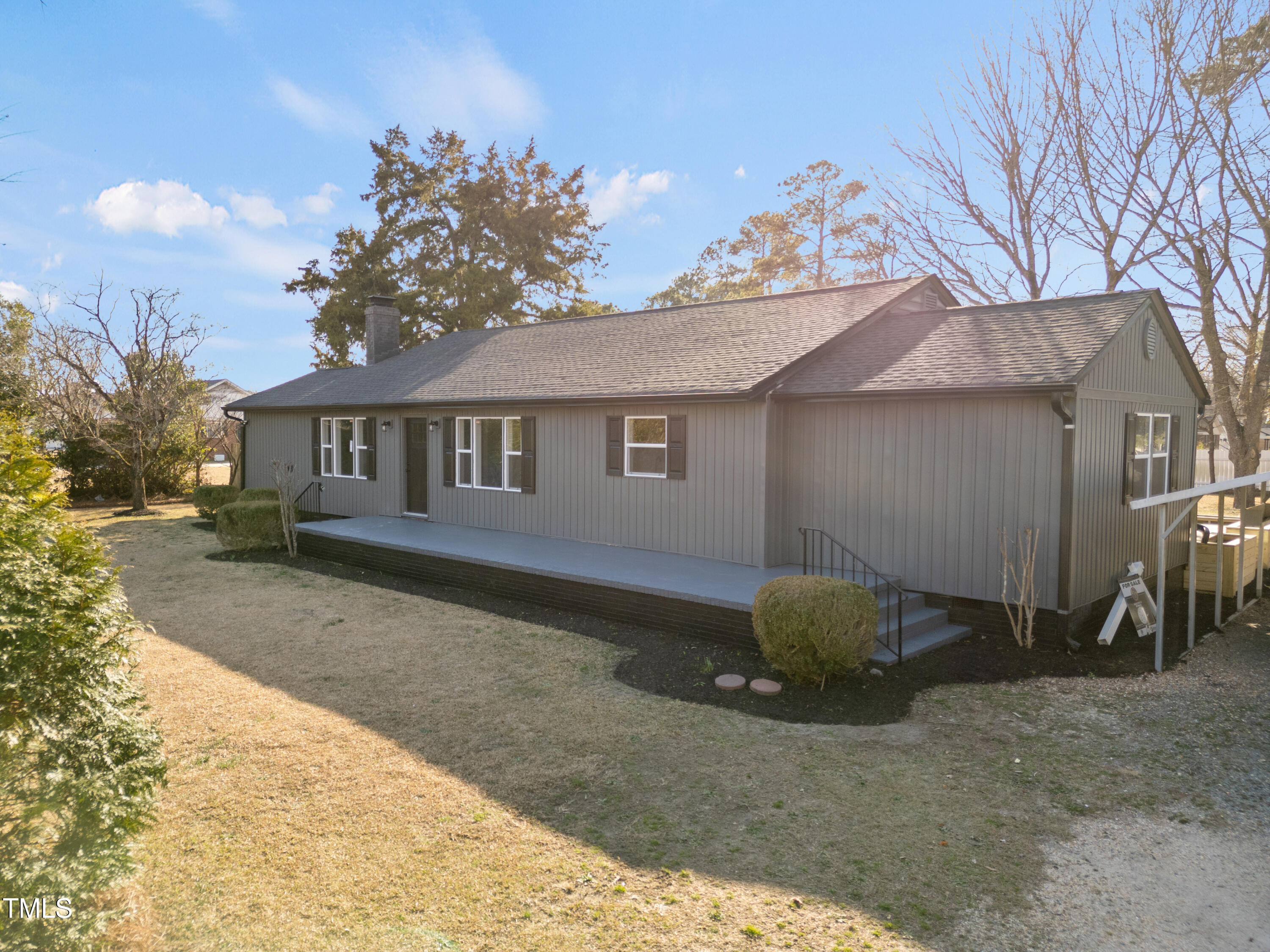 707 Memorial Avenue Property Photo