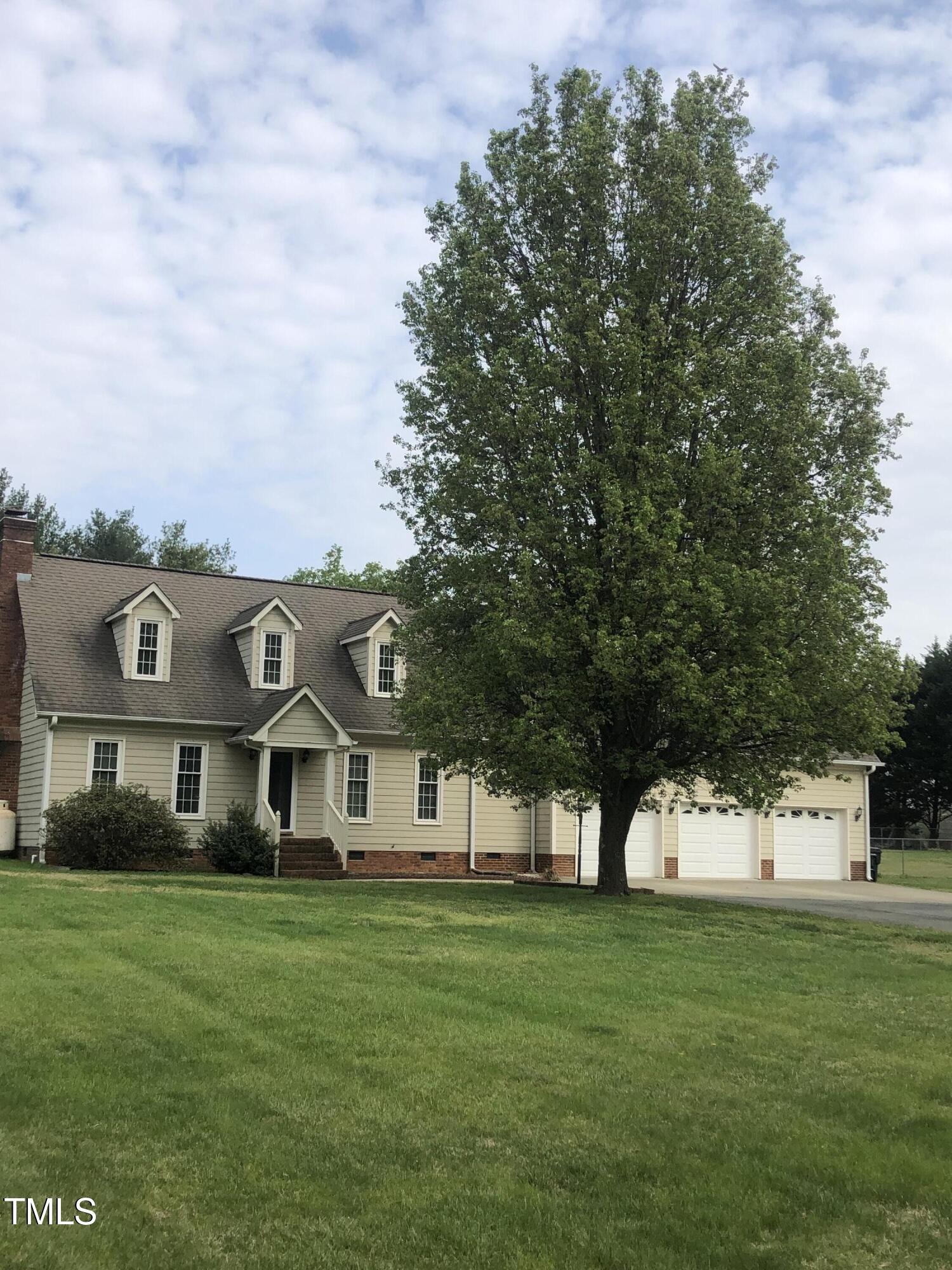 8510 Polaris Drive Property Photo 1
