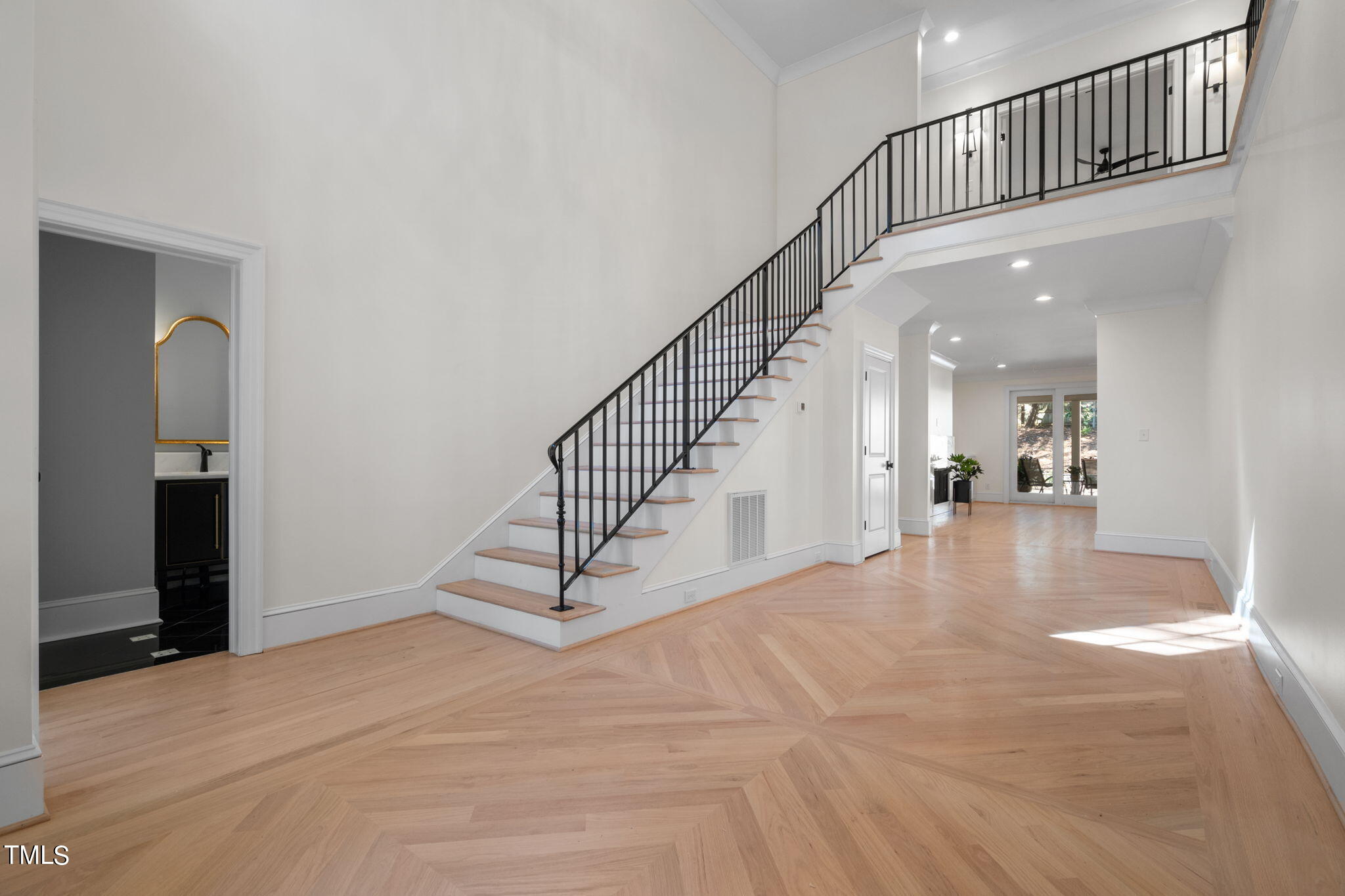 3513 Eden Croft Drive Property Photo 5