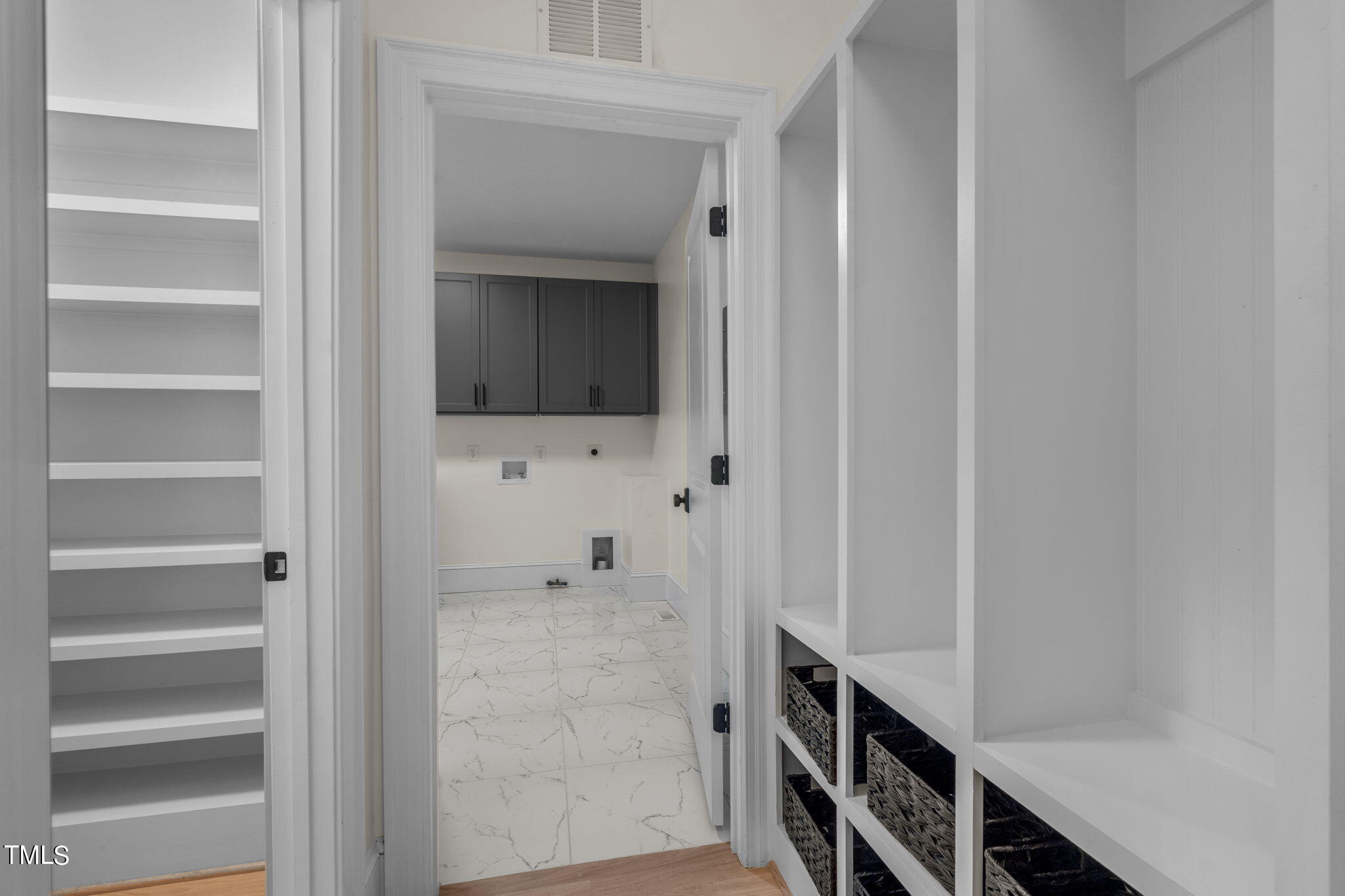 3513 Eden Croft Drive Property Photo 27