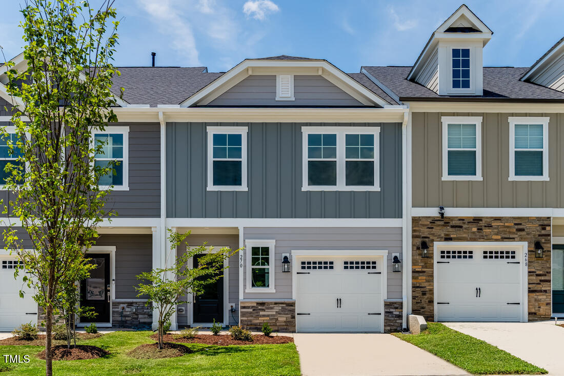 270 Sweetbay Tree Drive Property Photo 1