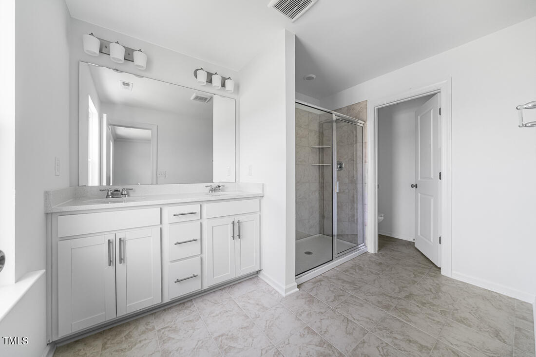 270 Sweetbay Tree Drive Property Photo 10