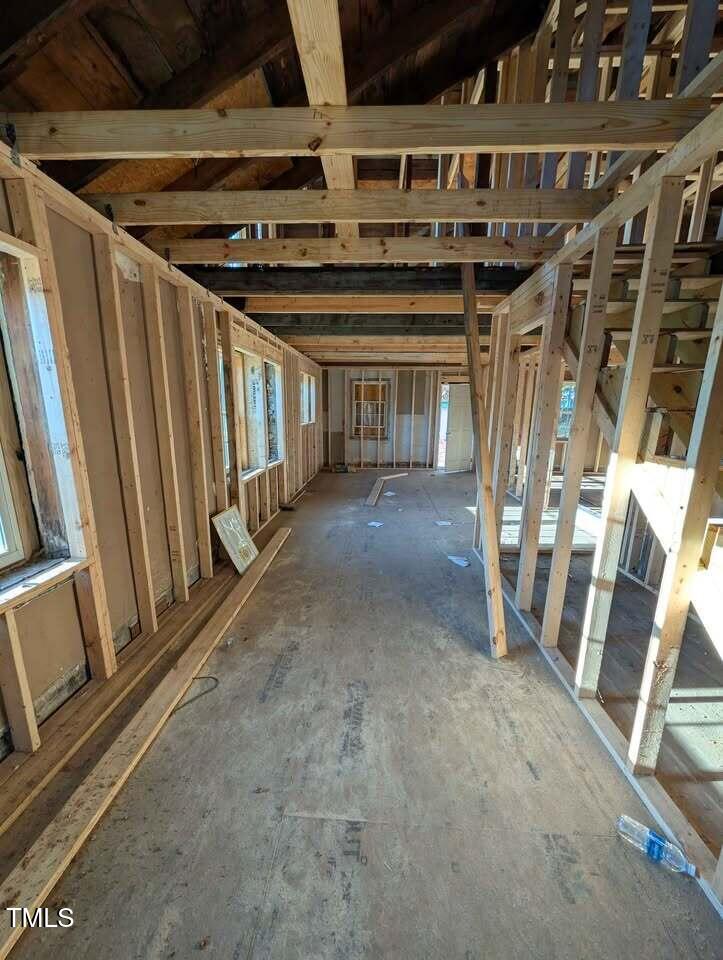 215 Jasper Street Property Photo 9