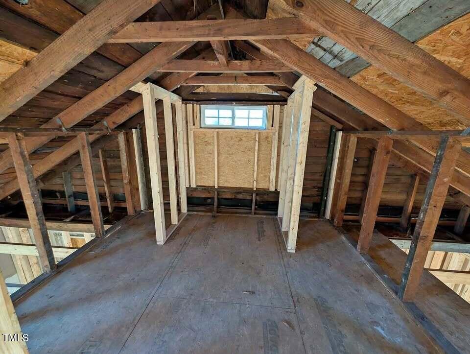 215 Jasper Street Property Photo 14