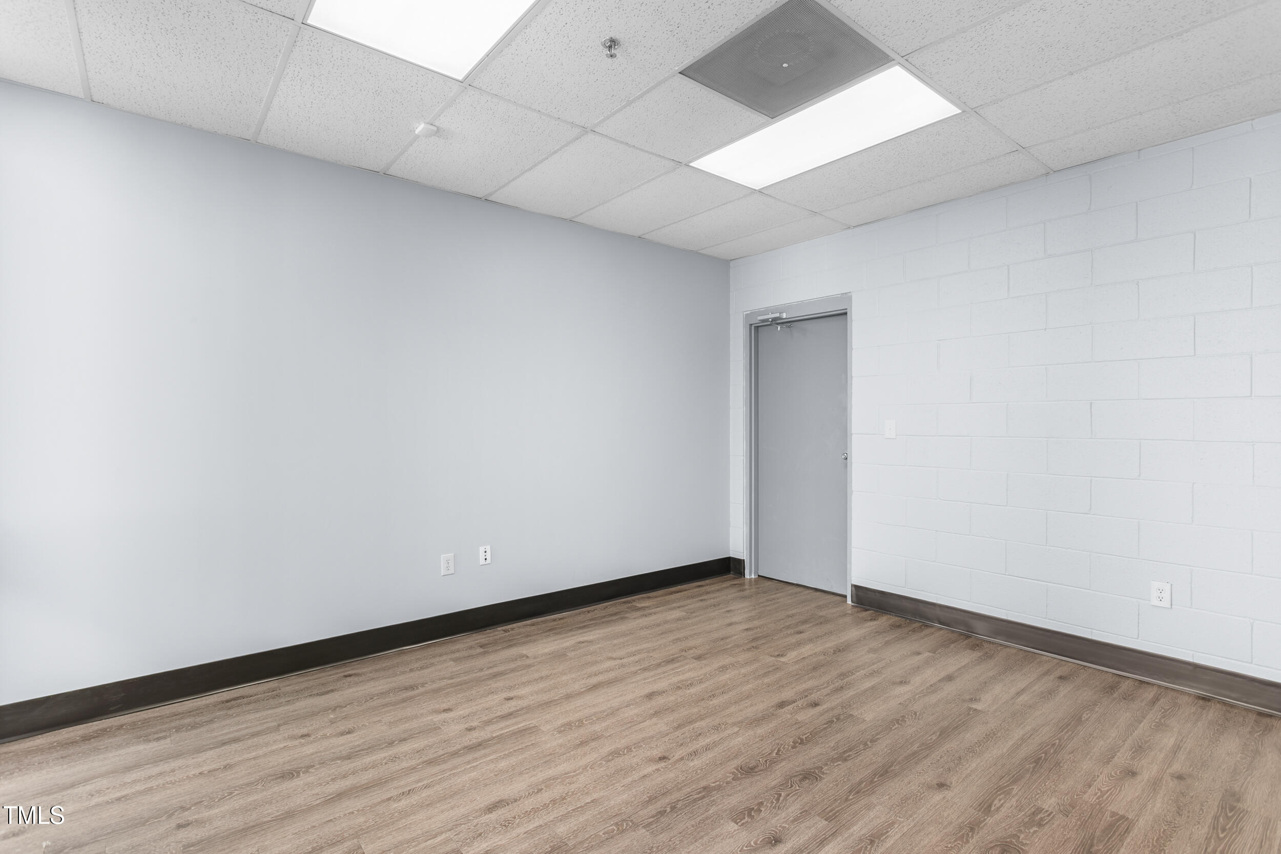 1448 Industry Drive Property Photo 25