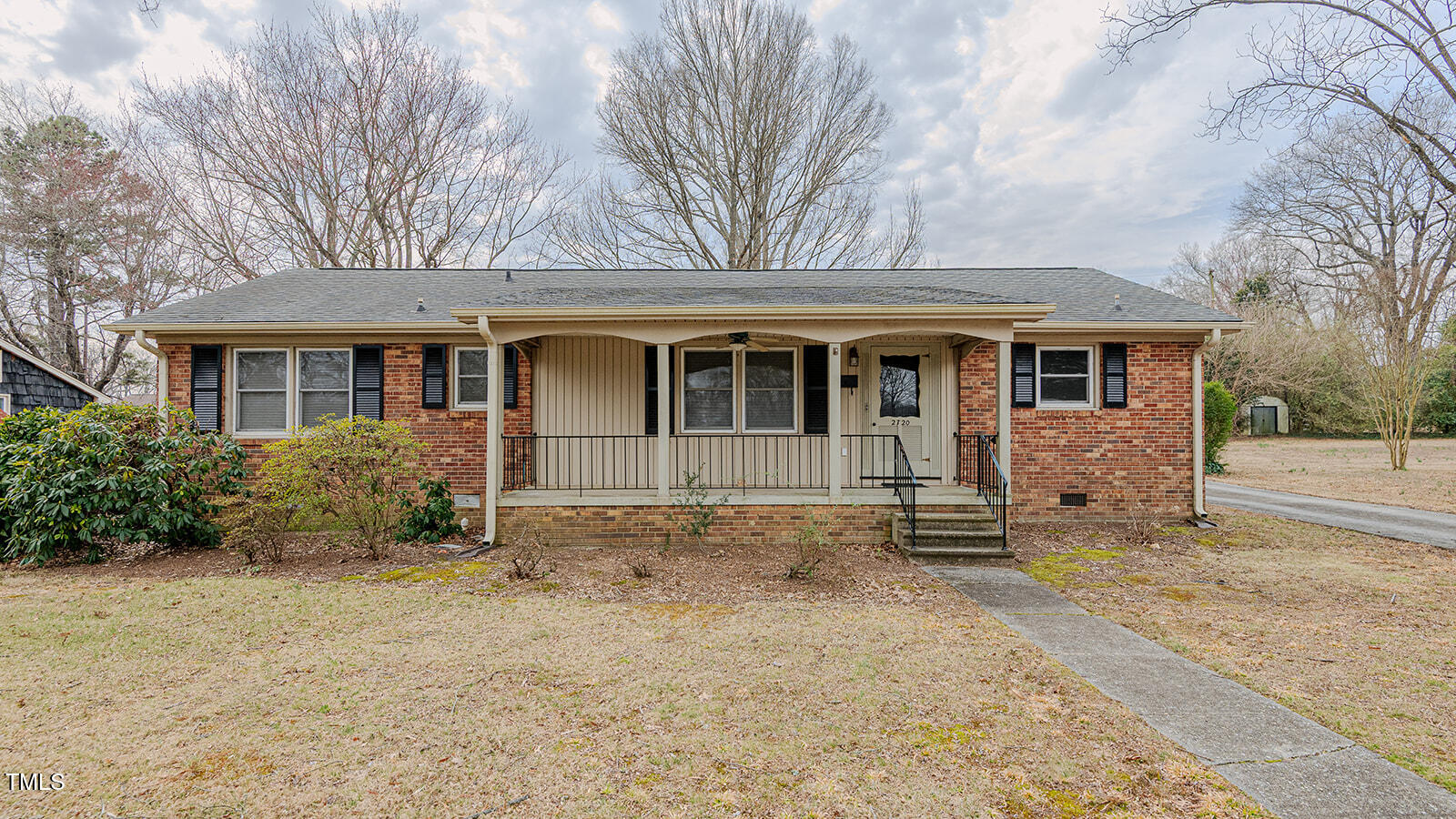 2720 Amherst Avenue Property Photo