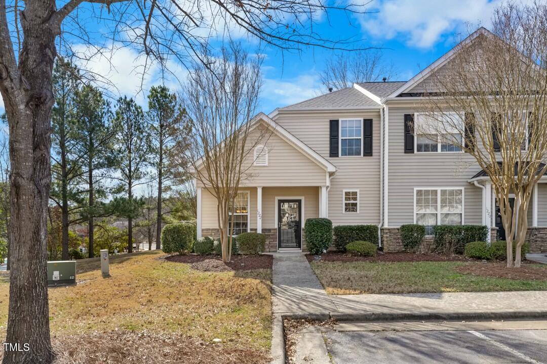Auburn Square Real Estate Listings Main Image