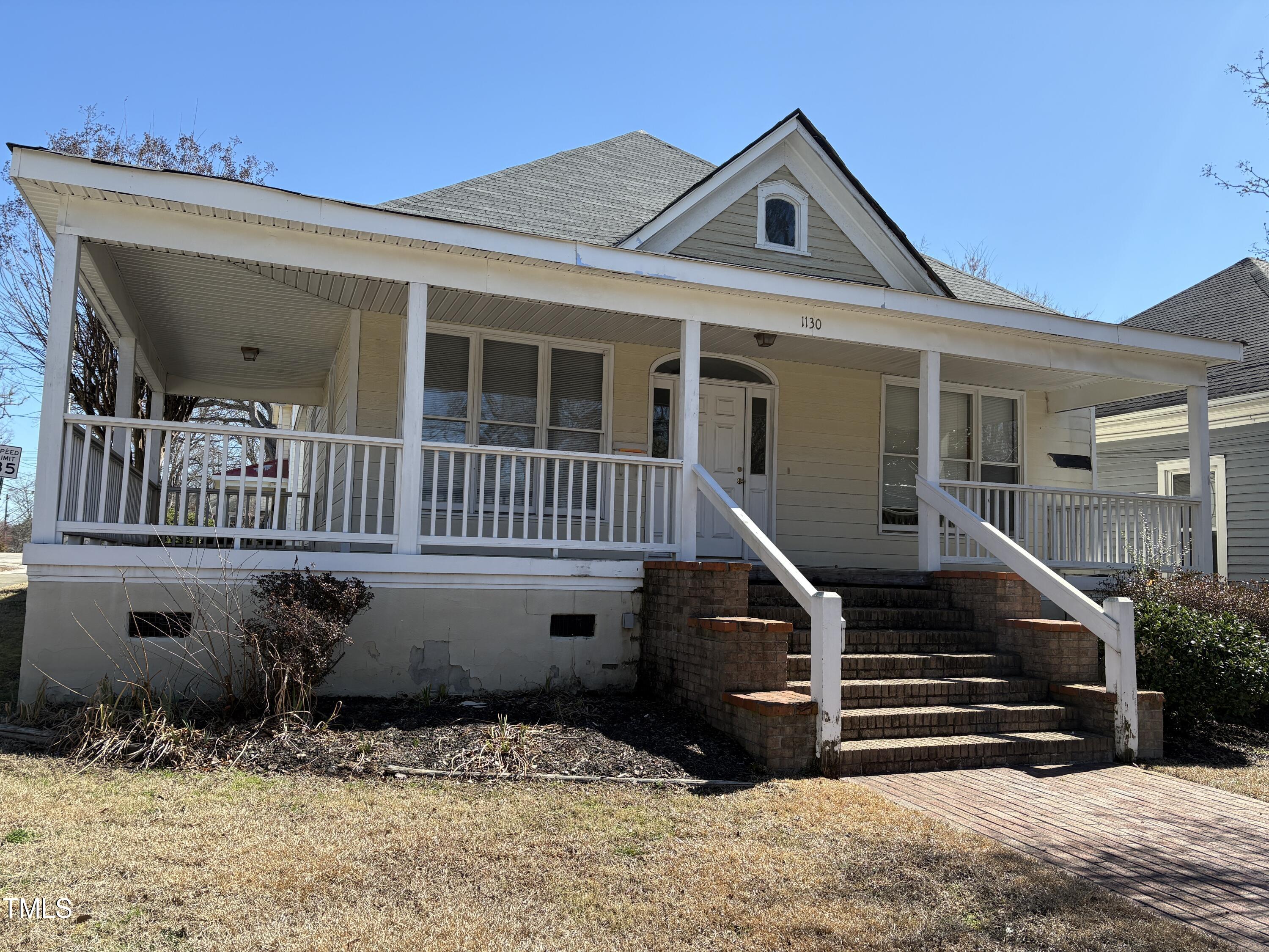 1130 N Roxboro Street Property Photo