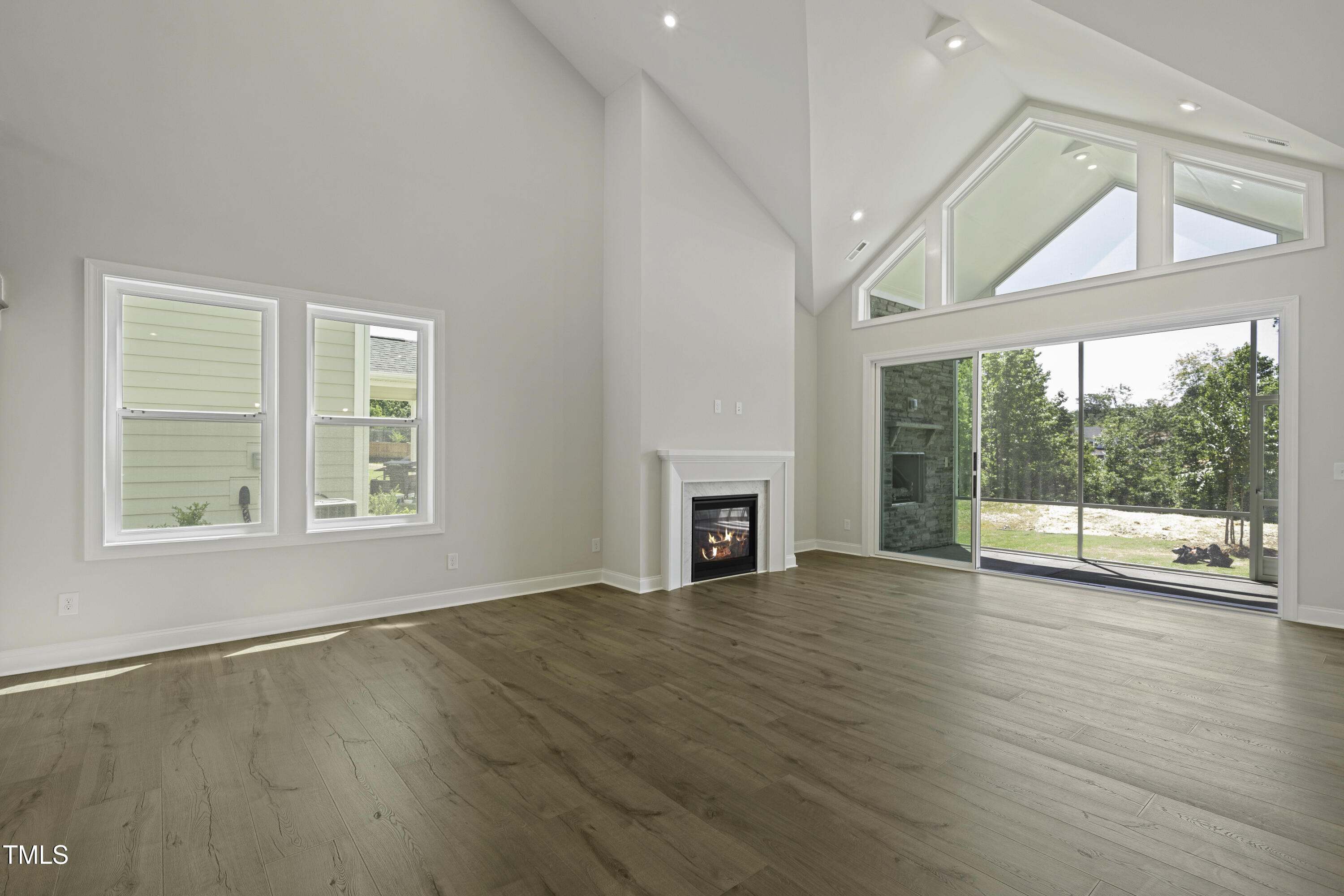 63 Daybreak Way Property Photo 8