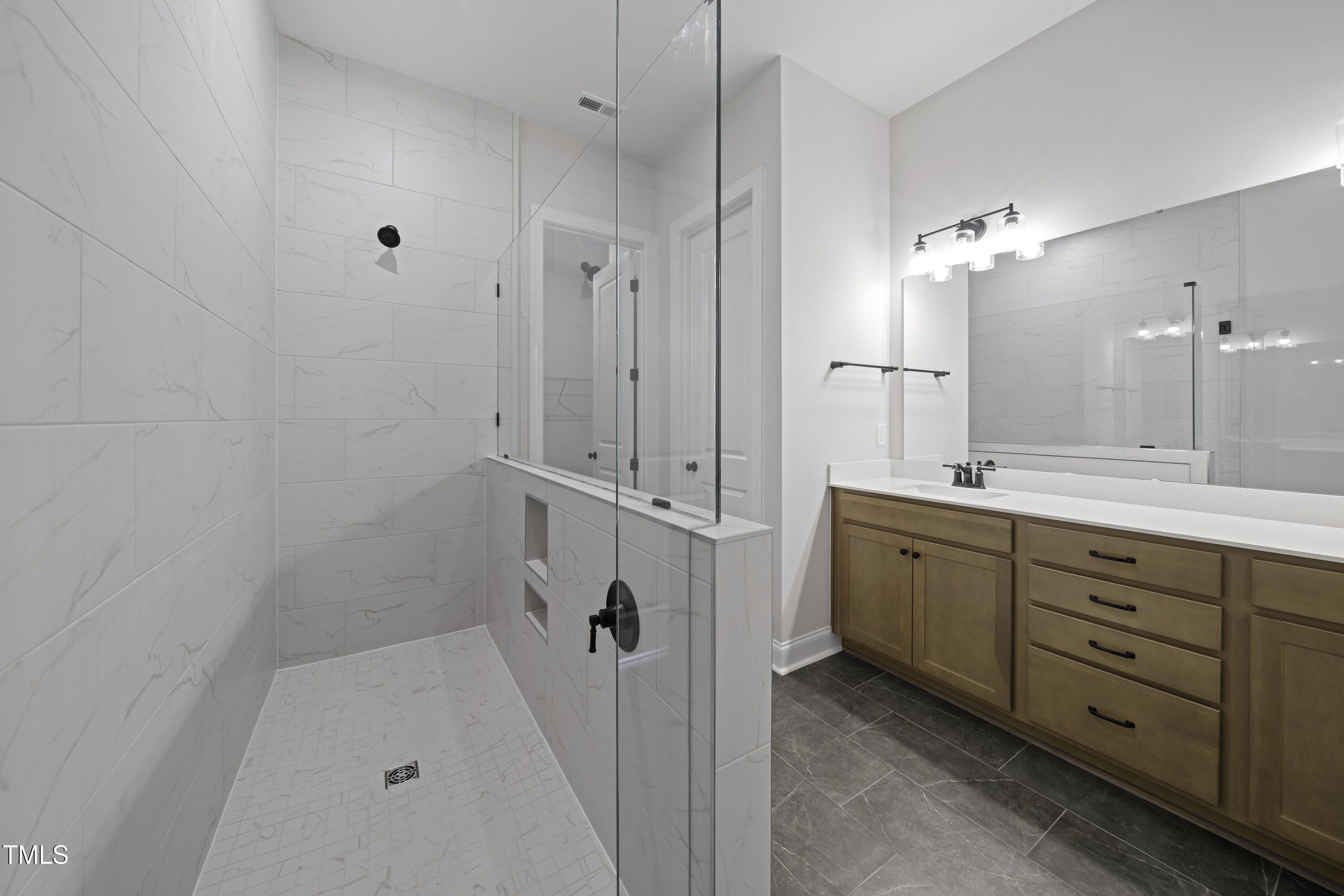 63 Daybreak Way Property Photo 20