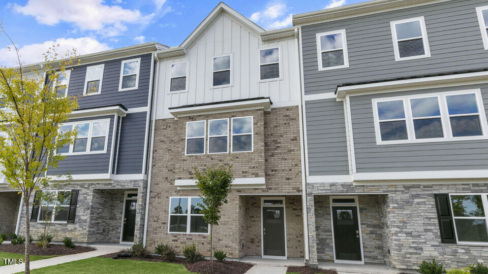 821 Washington Street Property Photo 2