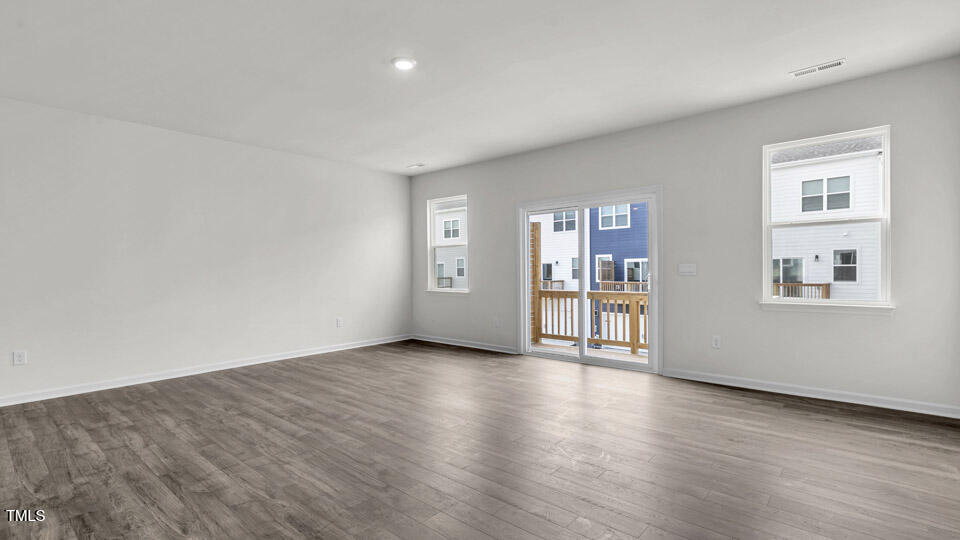 821 Washington Street Property Photo 7