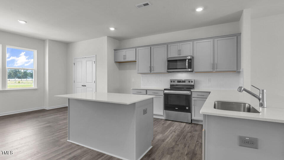 821 Washington Street Property Photo 10