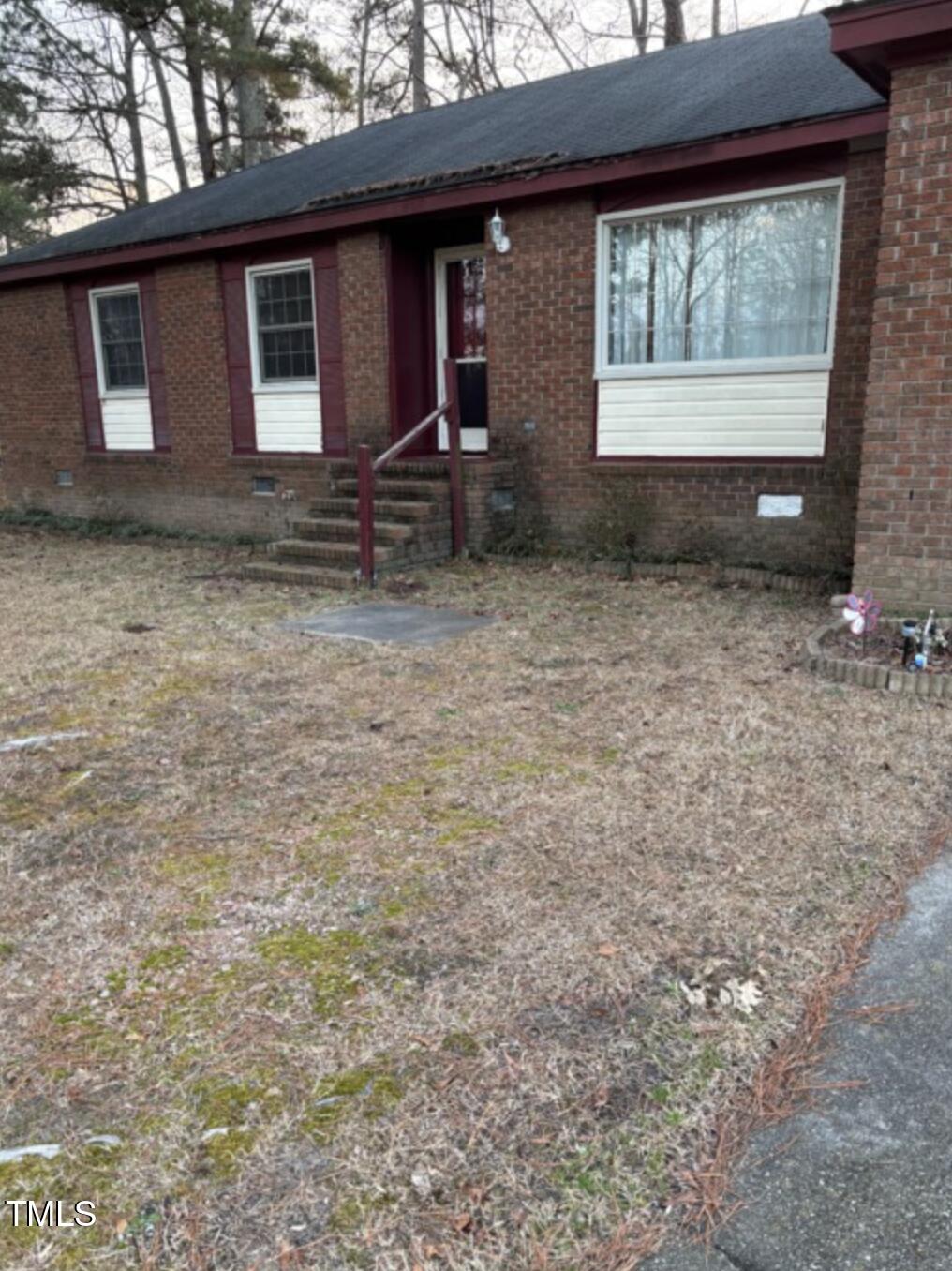 208 Essex Road Property Photo