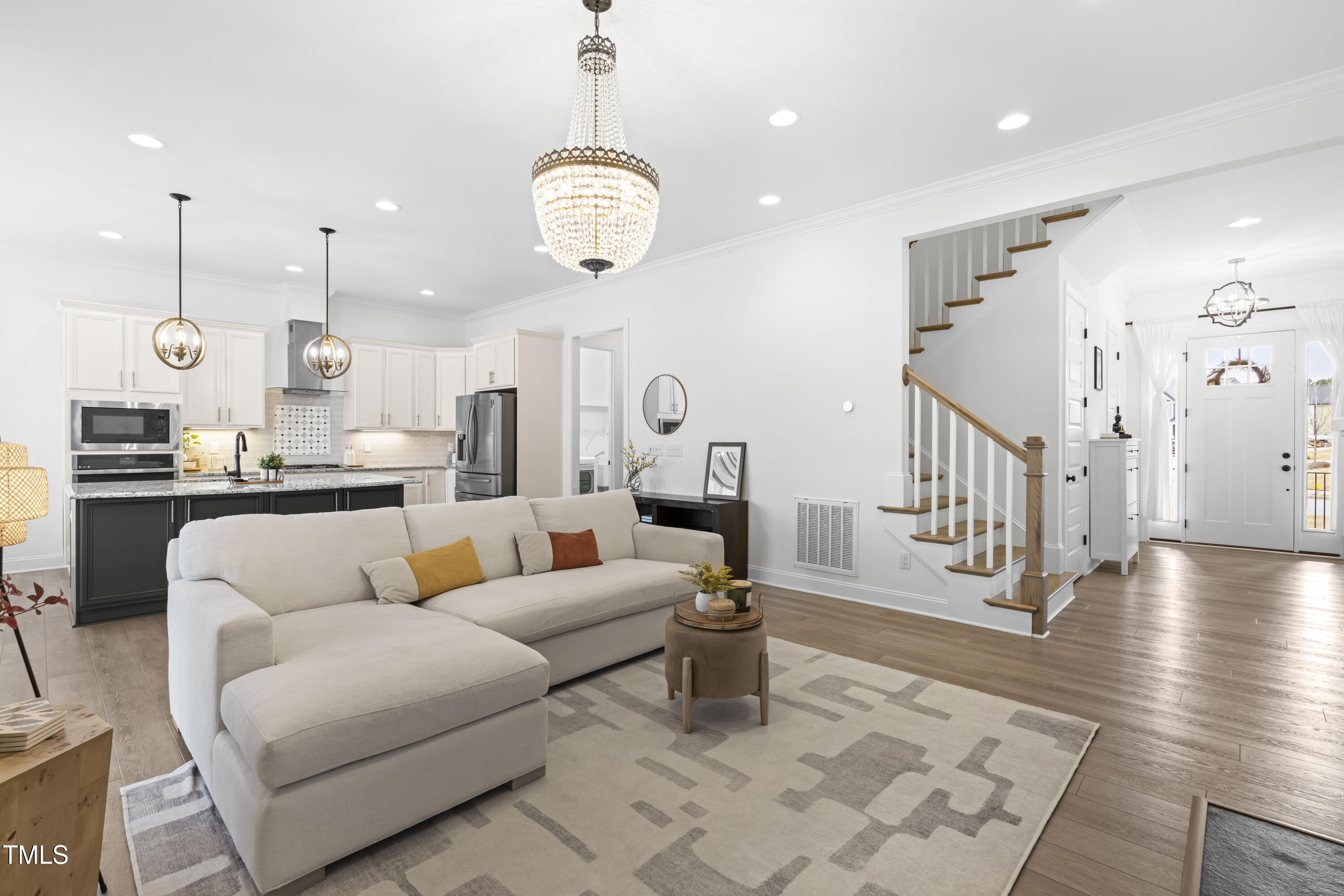 124 Ferrell Road W Property Photo