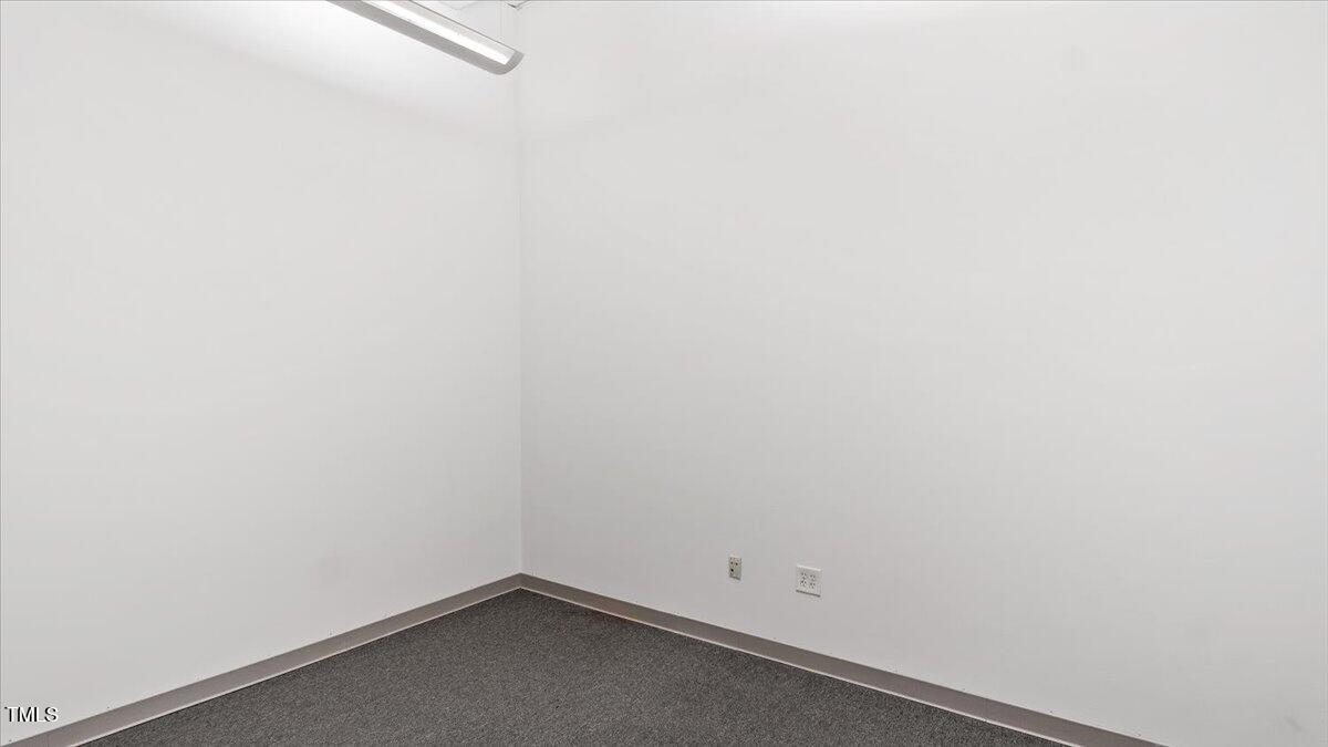 510/514 Dabney Drive Property Photo 11