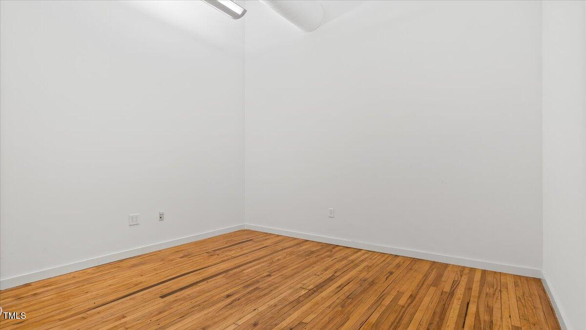 510/514 Dabney Drive Property Photo 13