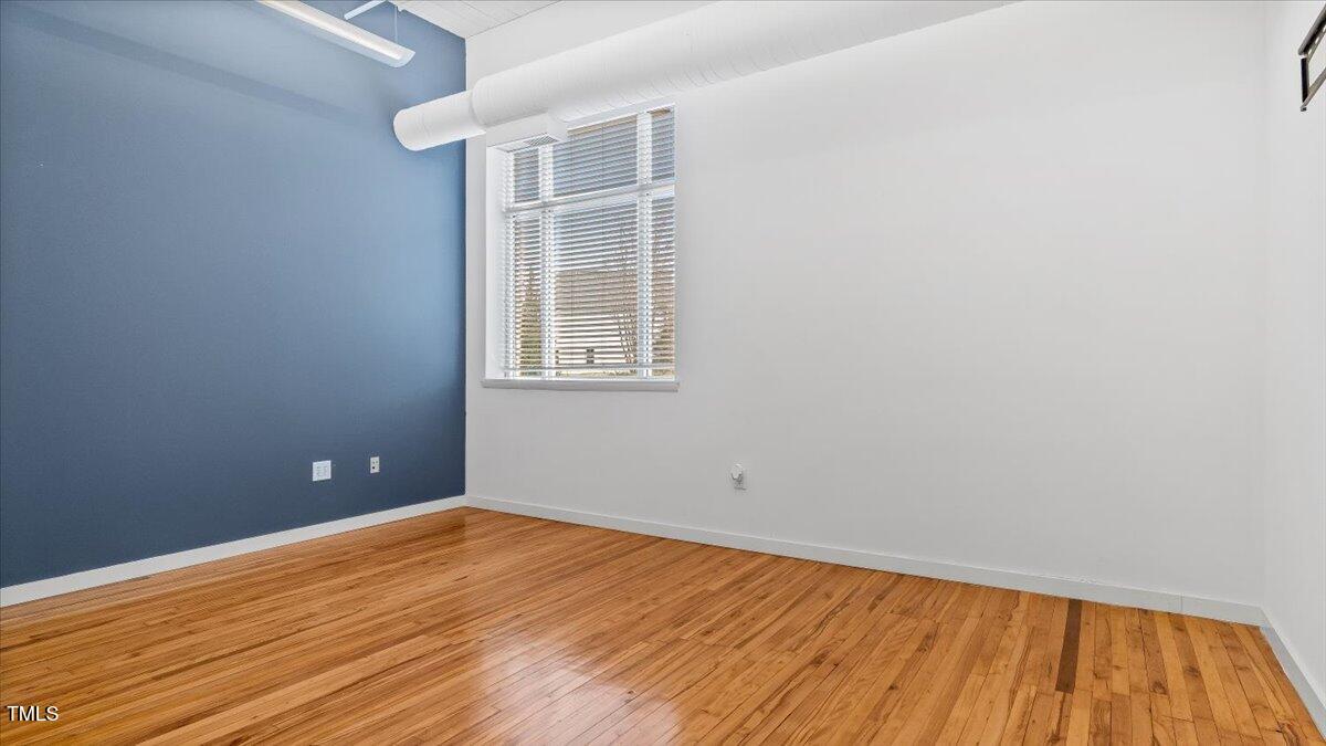 510/514 Dabney Drive Property Photo 14
