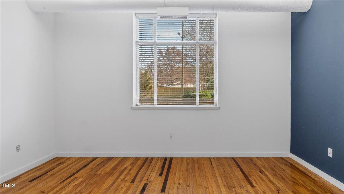 510/514 Dabney Drive Property Photo 16