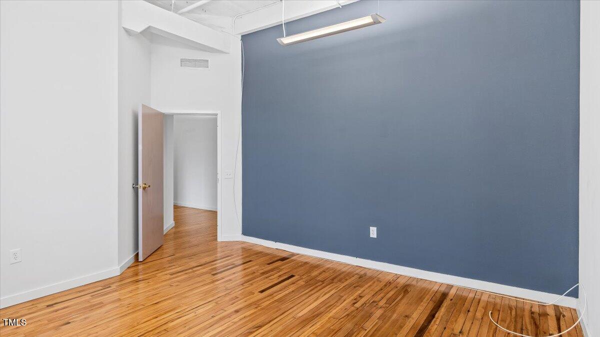 510/514 Dabney Drive Property Photo 20