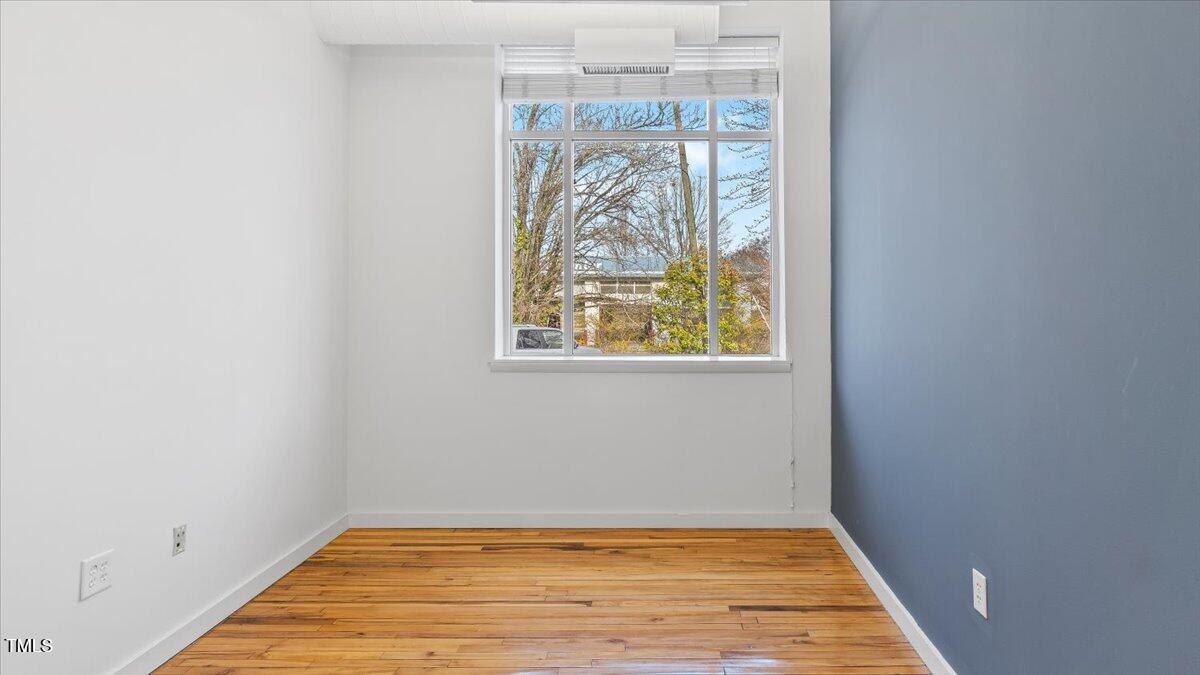510/514 Dabney Drive Property Photo 21