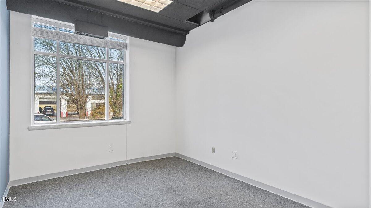 510/514 Dabney Drive Property Photo 26