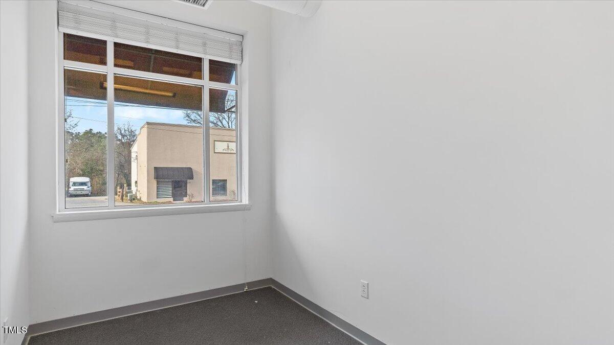510/514 Dabney Drive Property Photo 33