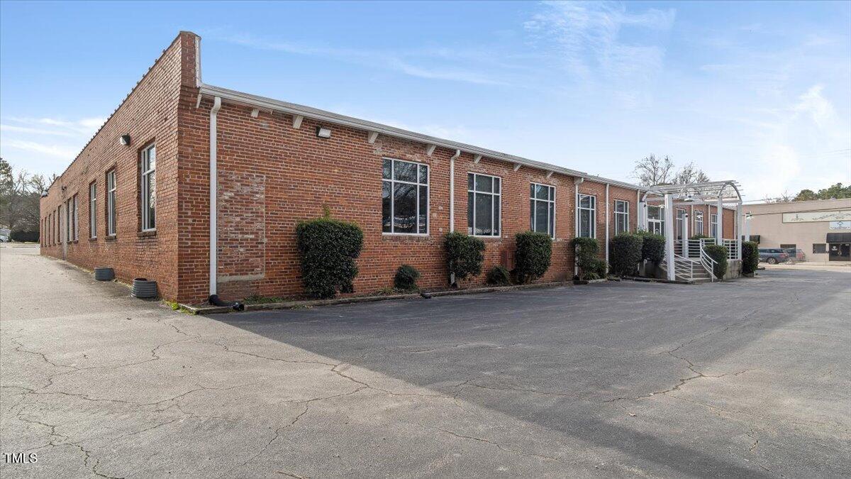 510/514 Dabney Drive Property Photo 42