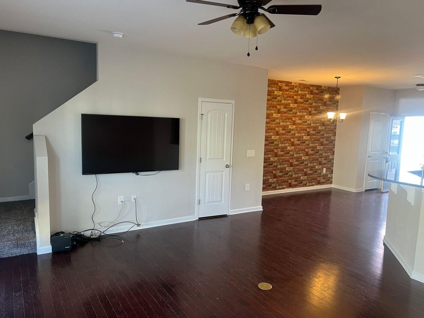 108 Comptonfield Drive Property Photo 4