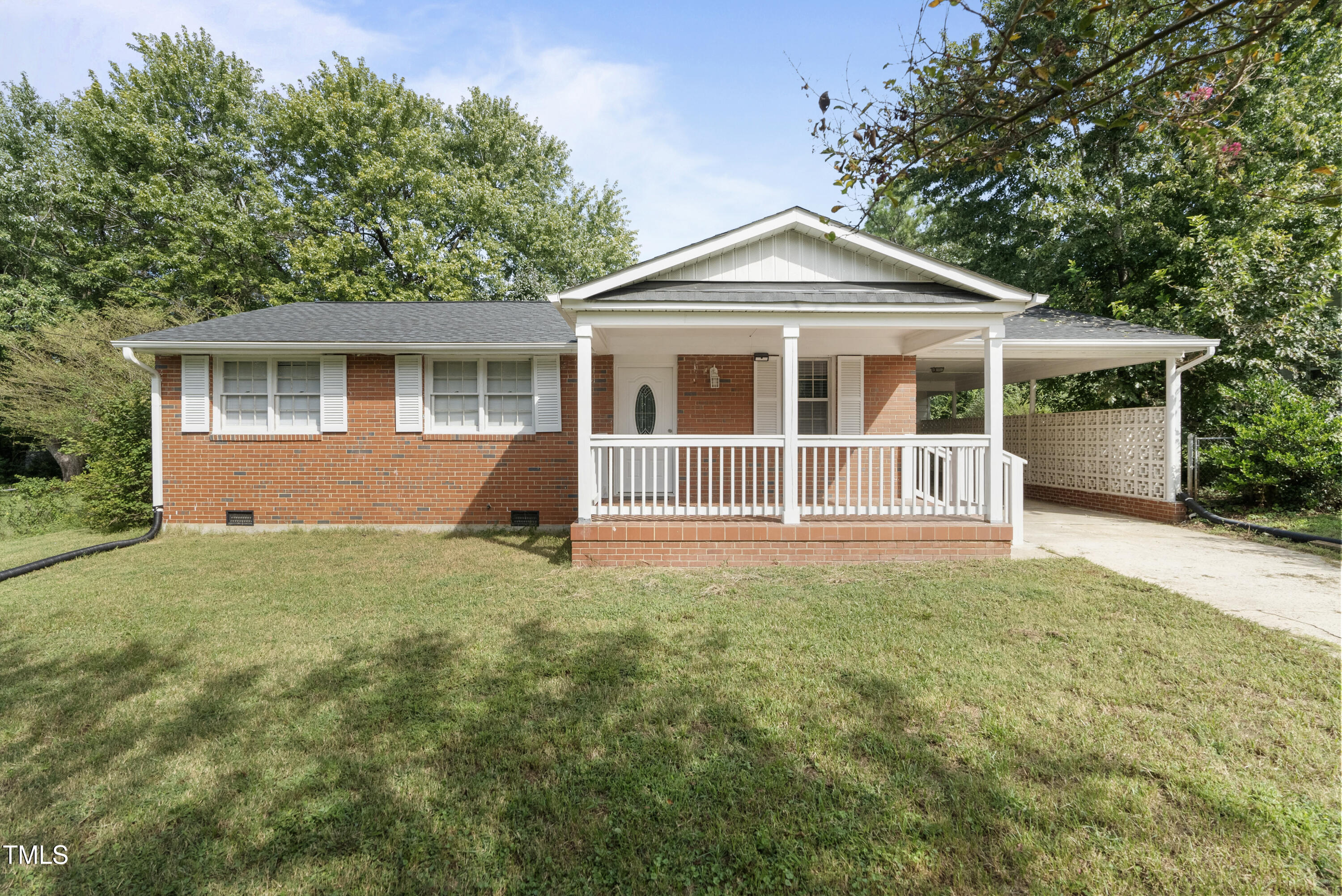 709 Fitzgerald Drive Property Photo
