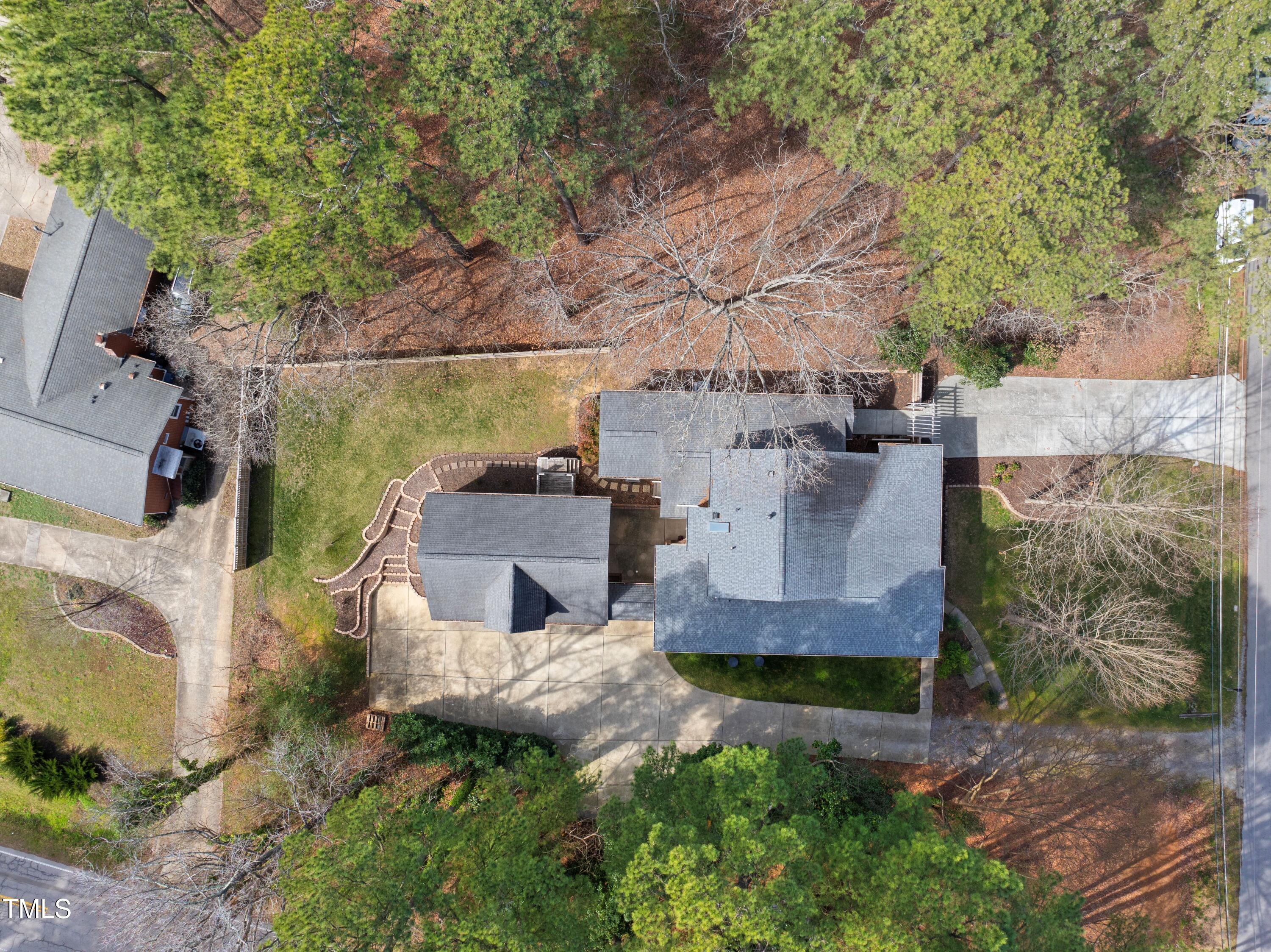 6301 King Lawrence Road Property Photo 9