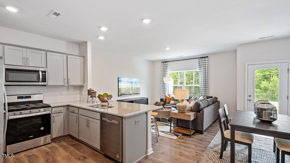 414 Belgian Red Way Property Photo 3