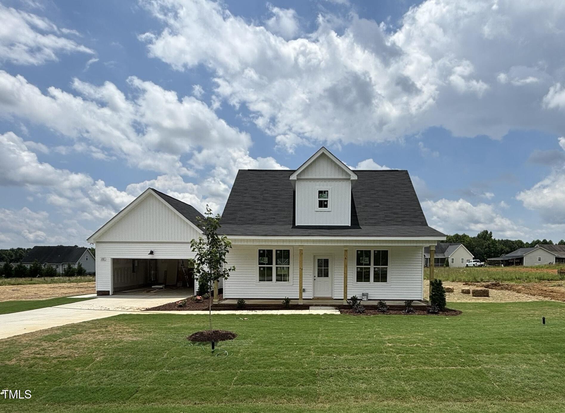 432 Springtooth Drive Property Photo 1