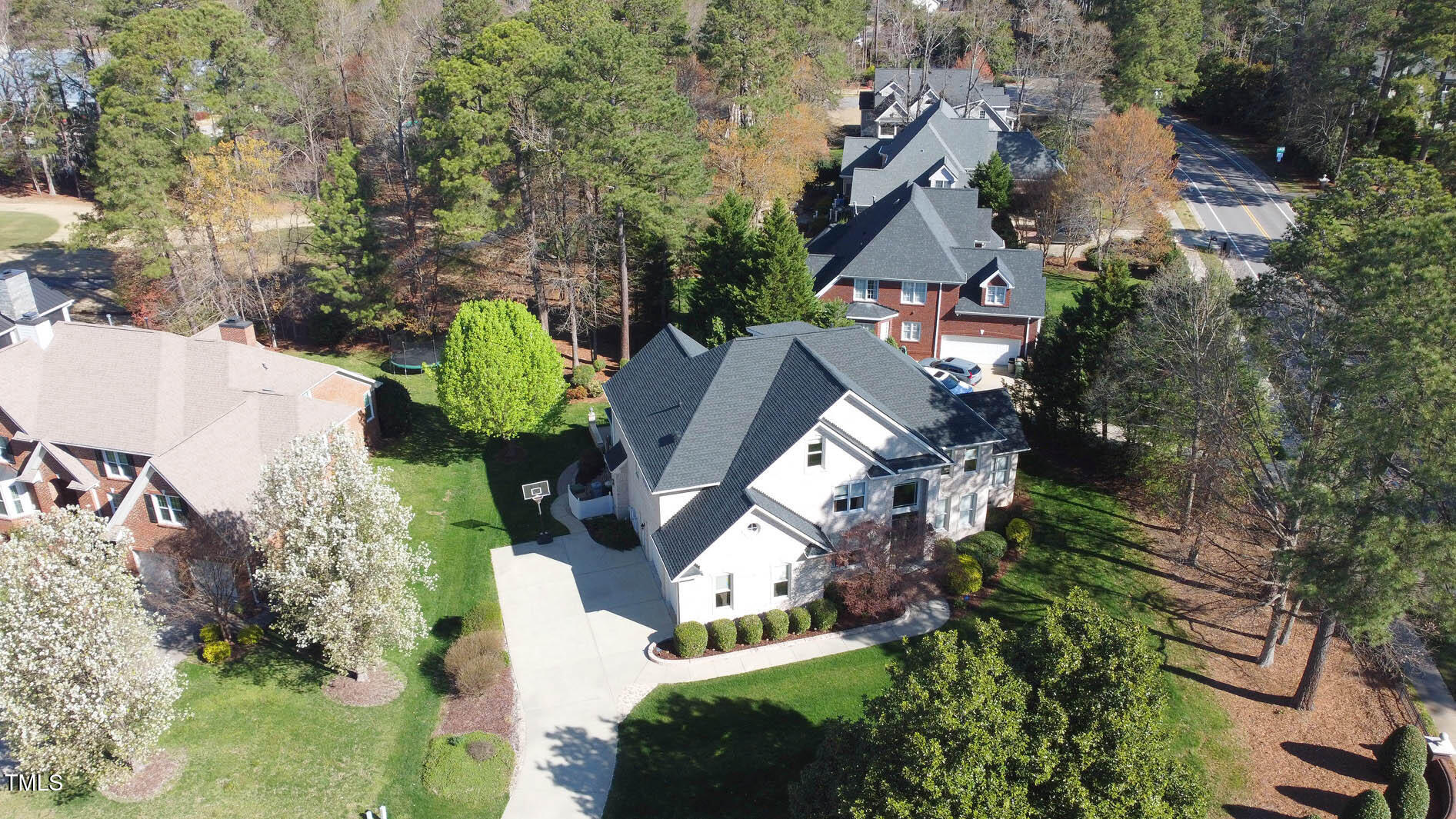 325 Hogans Valley Way Property Photo