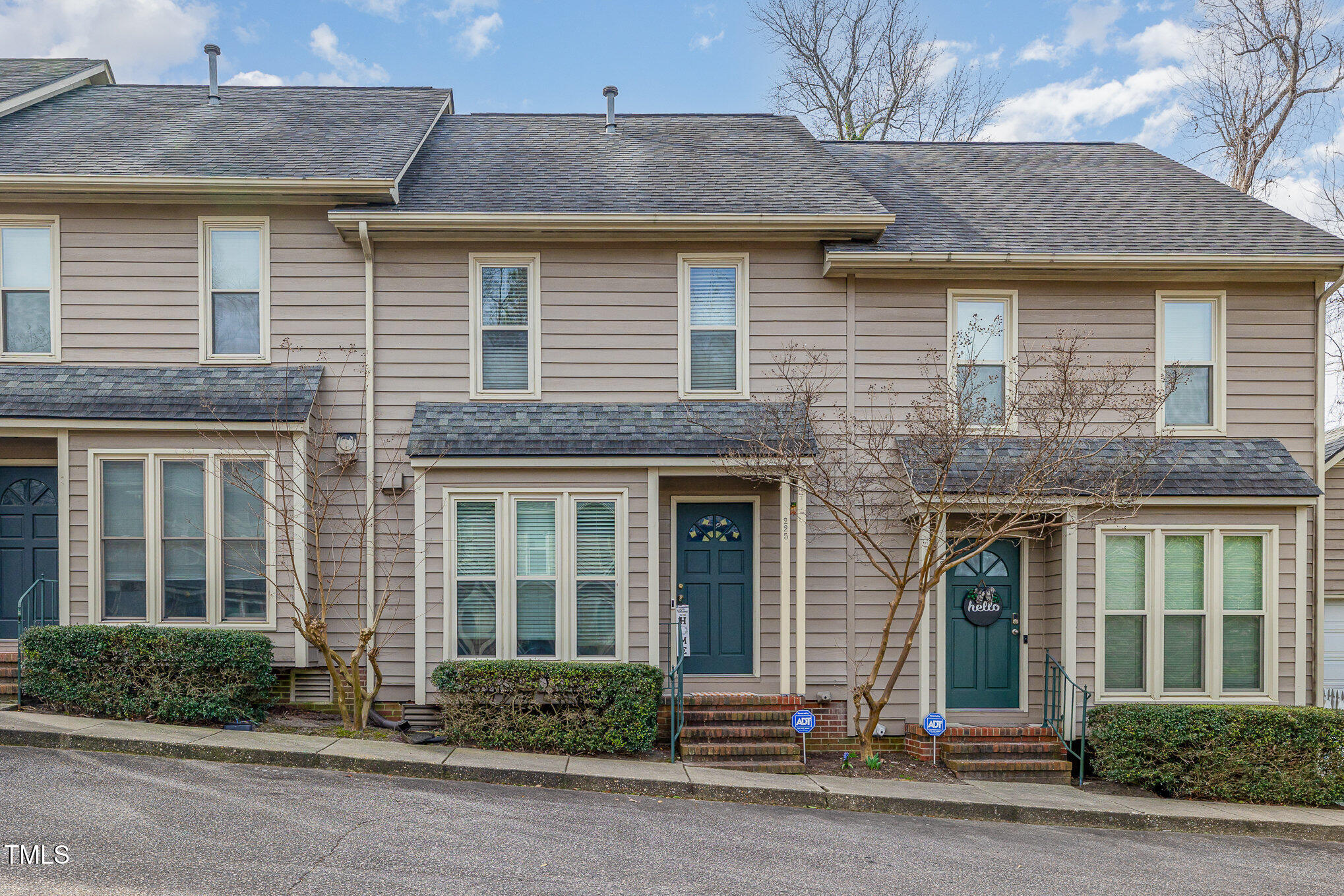 225 Woodside Avenue Property Photo