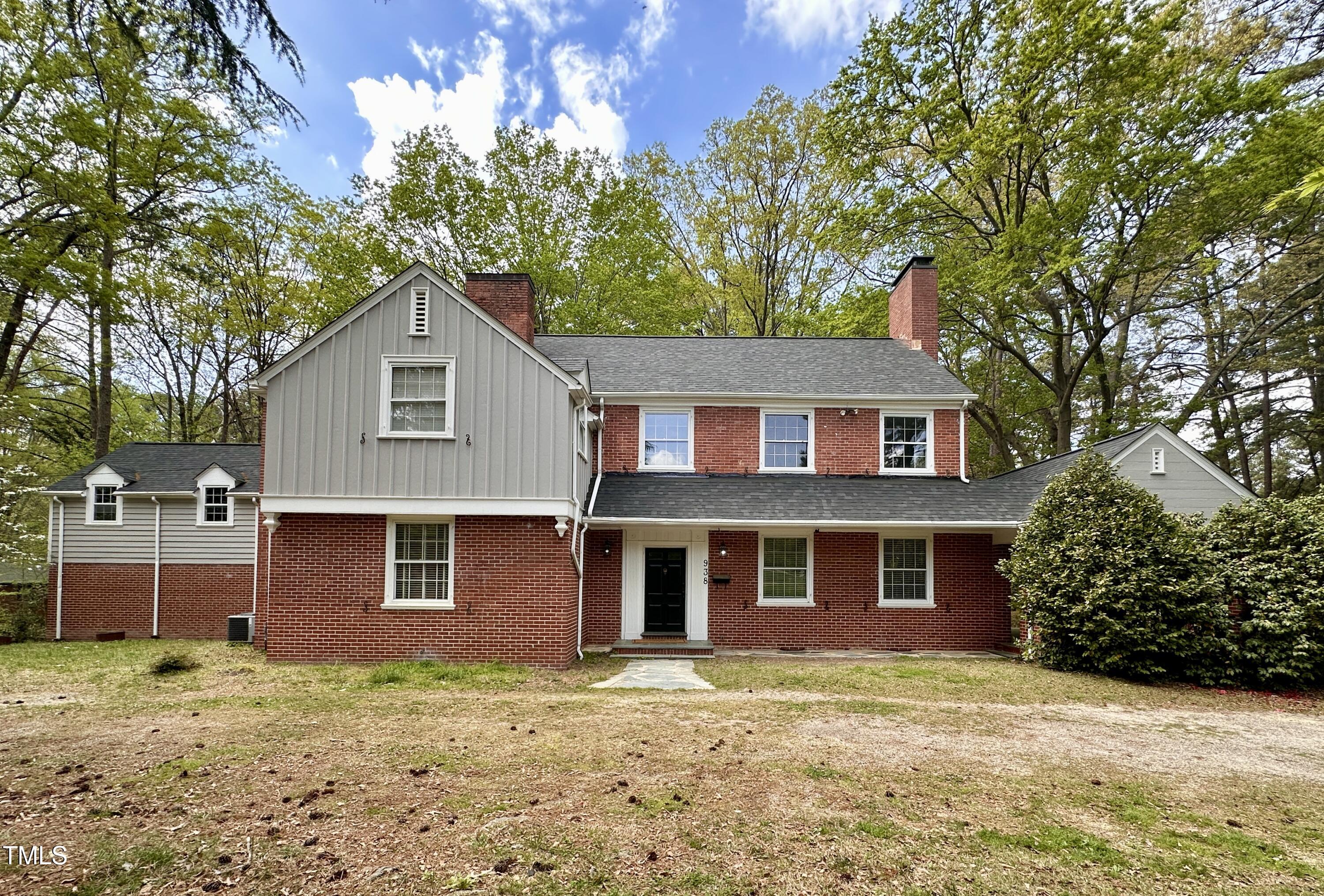 938 Hargrove Street Property Photo