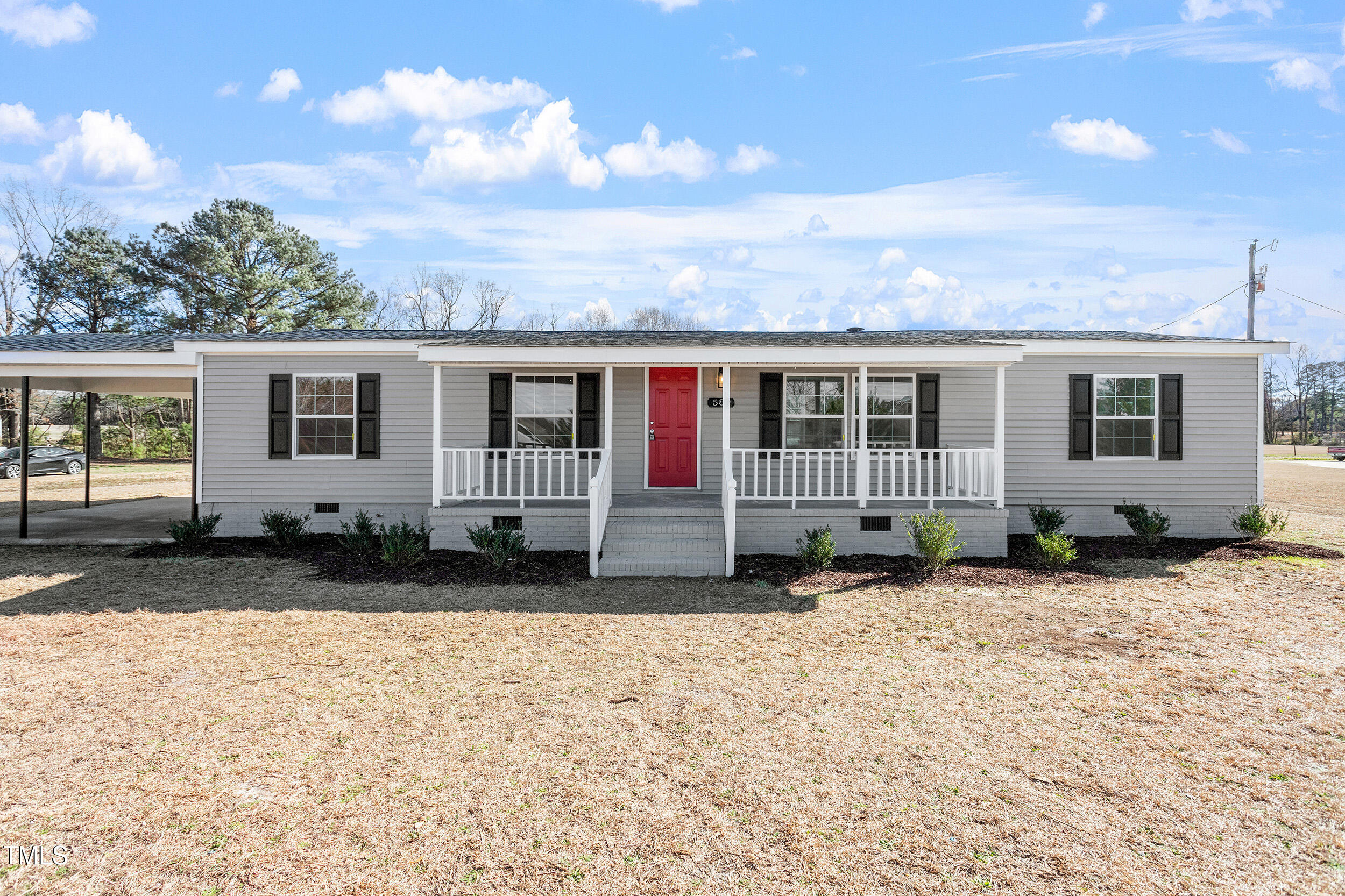 589 Red House Road Property Photo