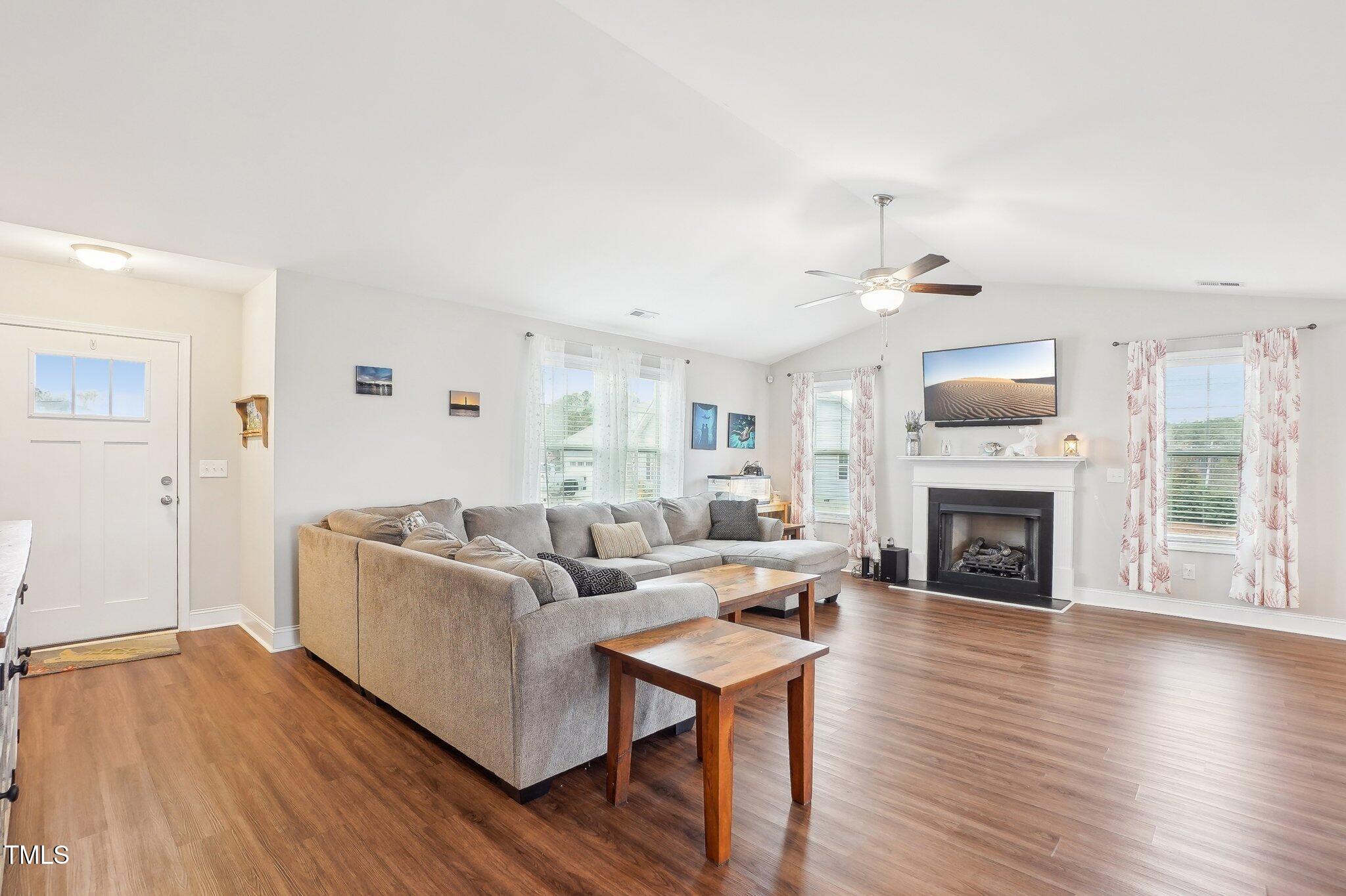 Archers Crossing Real Estate Listings Main Image