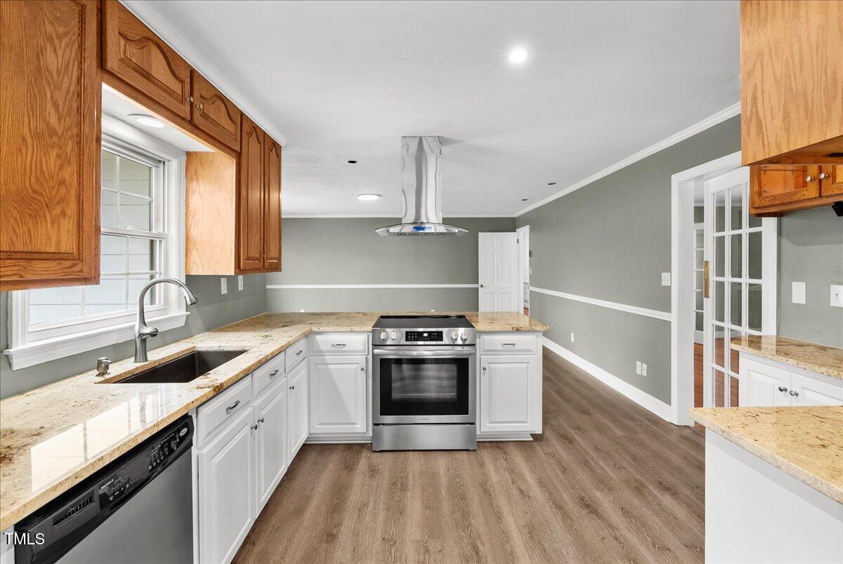 6325 Niblick Road Property Photo 10