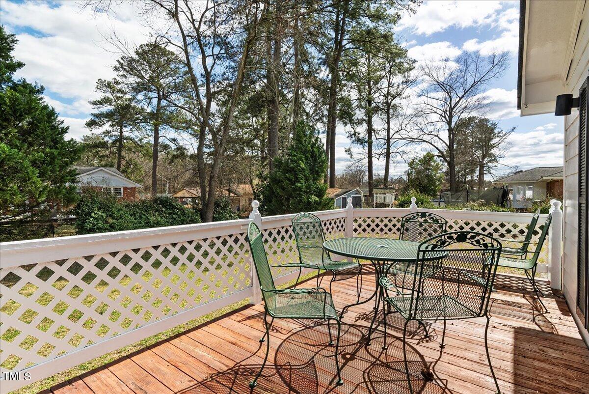 6325 Niblick Road Property Photo 26