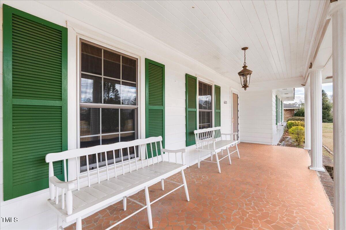 6325 Niblick Road Property Photo 27