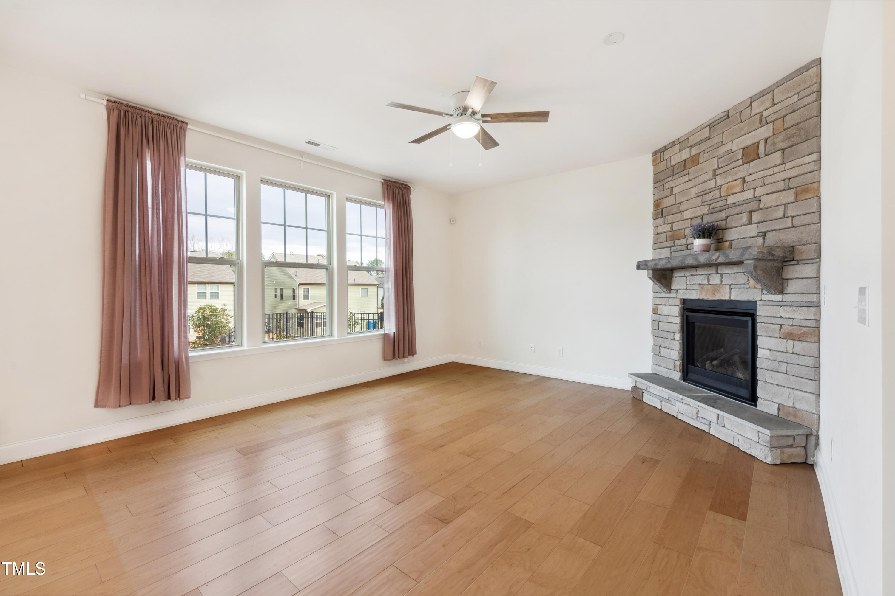 1913 Brodgen Lane Property Photo 7
